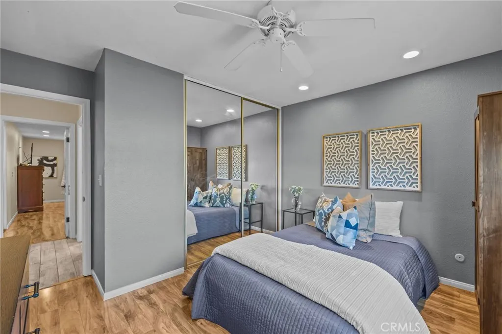 1881 Mitchell 18, Tustin, California 92780 home-pic-23
