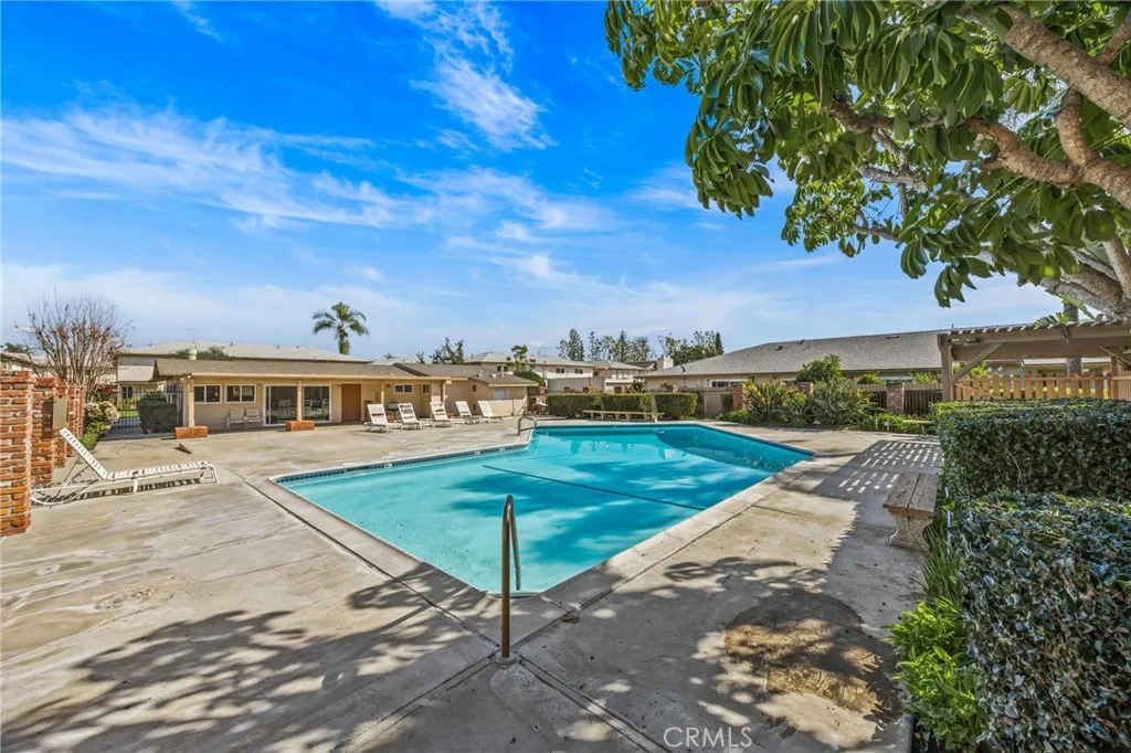 1881 Mitchell 18, Tustin, California 92780 home-pic-34