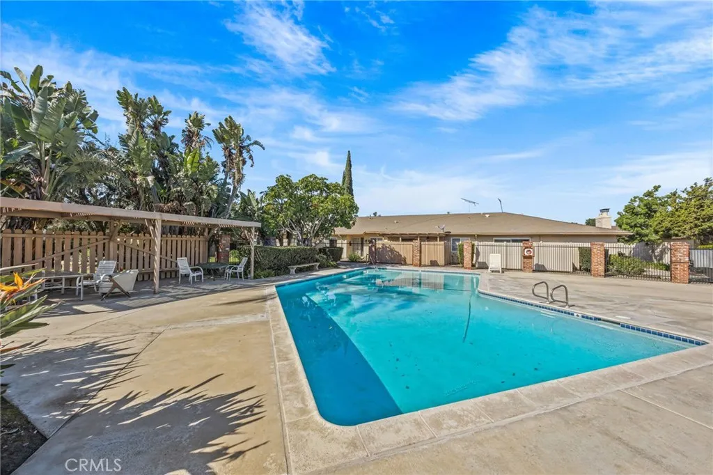 1881 Mitchell 18, Tustin, California 92780 home-pic-33