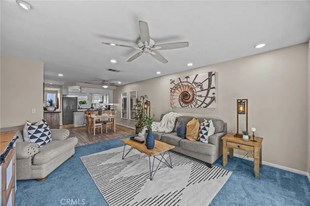 1881 Mitchell 18, Tustin, California 92780 home-pic-16