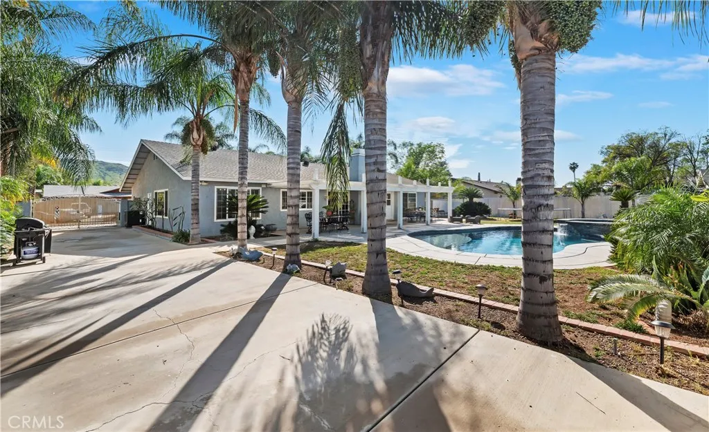 8310 Santiago, Jurupa Valley, California 92509 home-pic-36