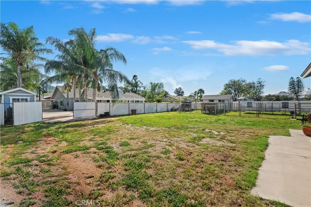 8310 Santiago, Jurupa Valley, California 92509 home-pic-40