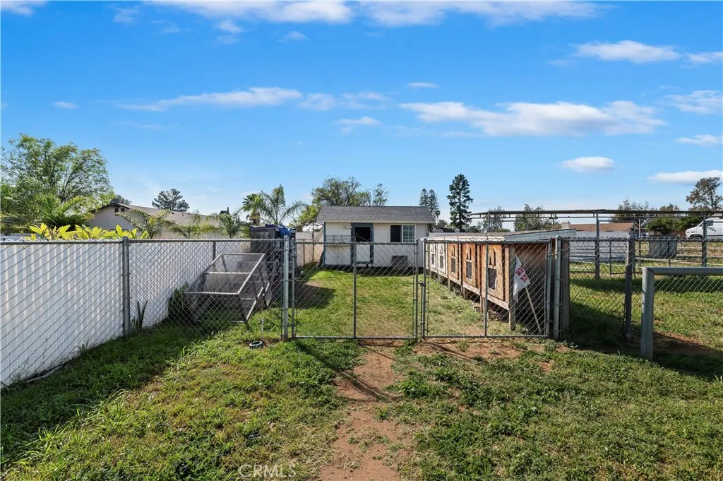 8310 Santiago, Jurupa Valley, California 92509 home-pic-41
