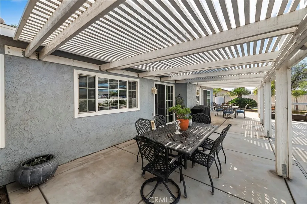 8310 Santiago, Jurupa Valley, California 92509 home-pic-32