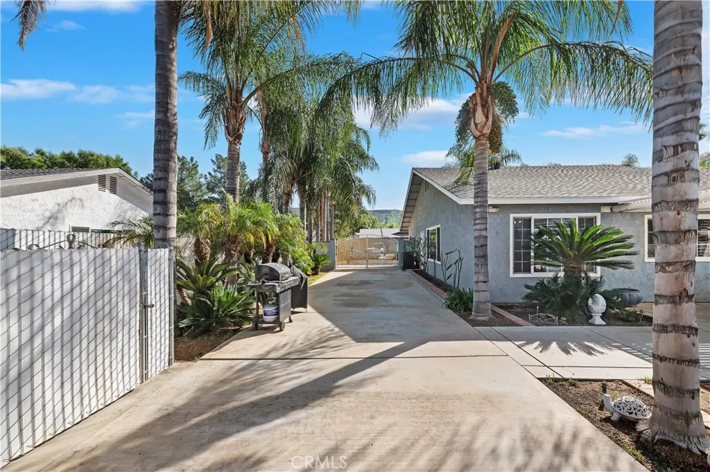 8310 Santiago, Jurupa Valley, California 92509 home-pic-37