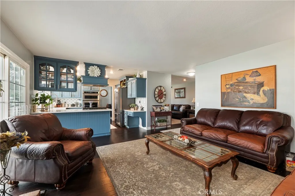 8310 Santiago, Jurupa Valley, California 92509 home-pic-13