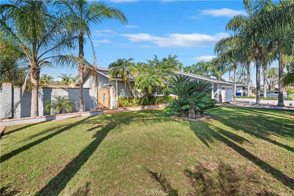 8310 Santiago, Jurupa Valley, California 92509 home-pic-2