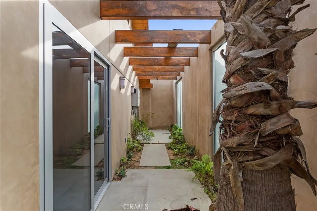 1518 Anita Lane, Newport Beach, California 92660 home-pic-19