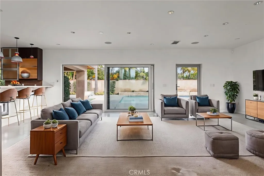 1518 Anita Lane, Newport Beach, California 92660 home-pic-3