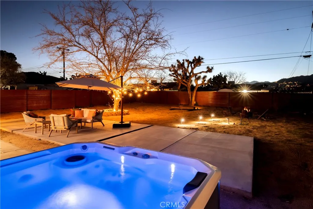 7566 Shawnee, Yucca Valley, California 92284 home-pic-3