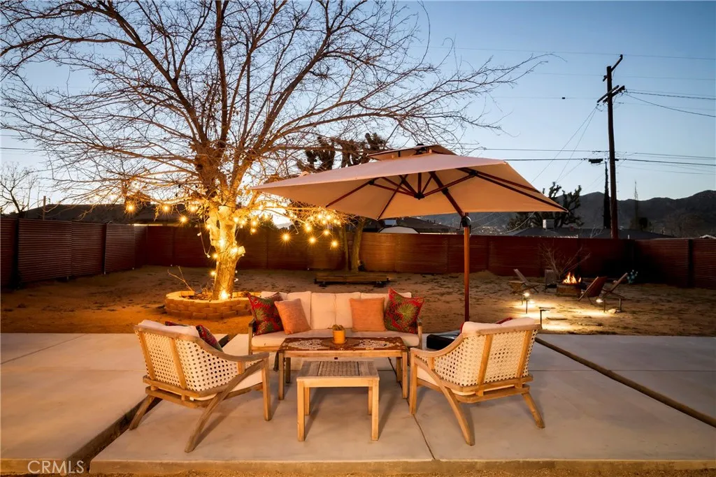 7566 Shawnee, Yucca Valley, California 92284 home-pic-28