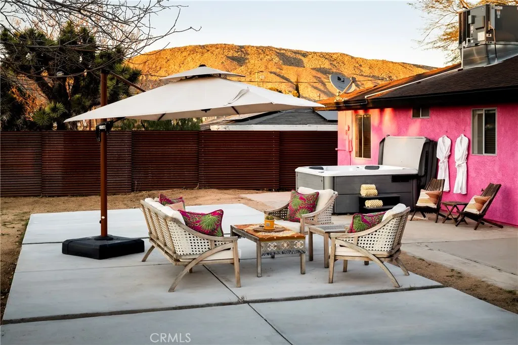 7566 Shawnee, Yucca Valley, California 92284 home-pic-26