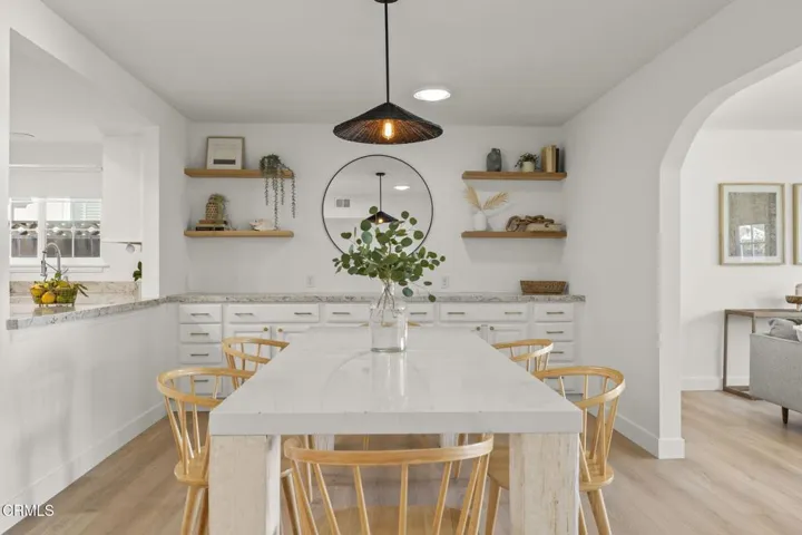 17-Dining Room