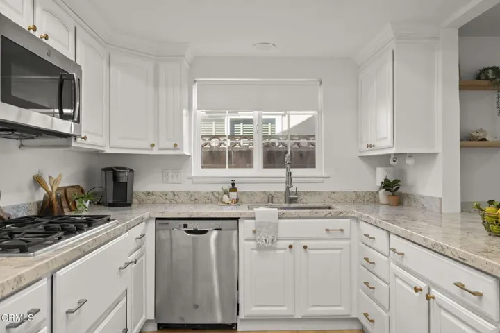 32-Kitchen