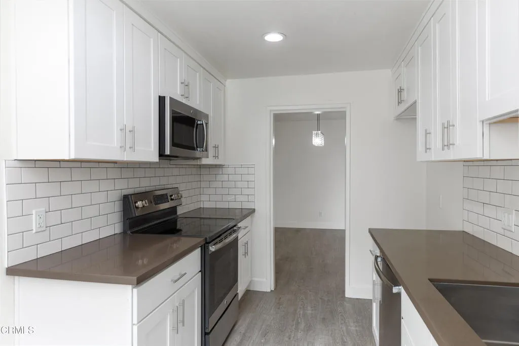 4041 Via Marisol 210, Los Angeles, California 90042 home-pic-6