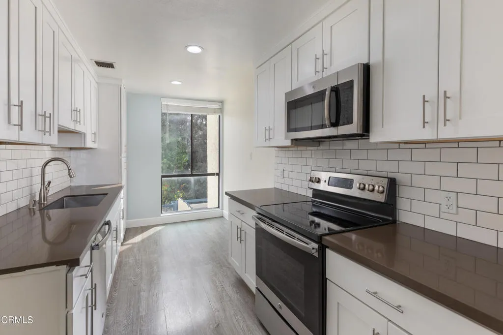 4041 Via Marisol 210, Los Angeles, California 90042 home-pic-4