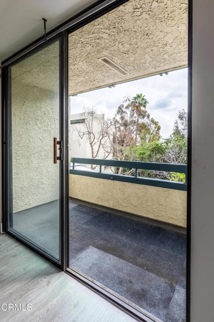 4041 Via Marisol 210, Los Angeles, California 90042 home-pic-21