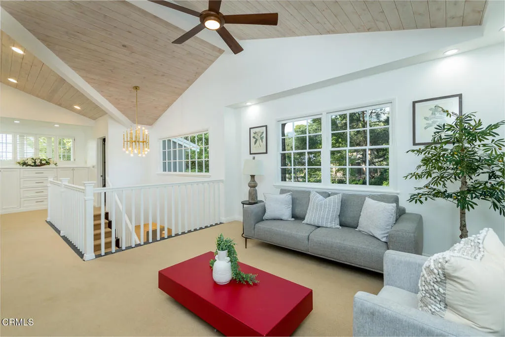 2042 Los Amigos Street, La Canada Flintridge, California 91011 home-pic-55