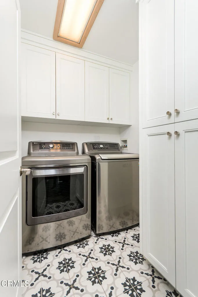 2042 Los Amigos Street, La Canada Flintridge, California 91011 home-pic-20