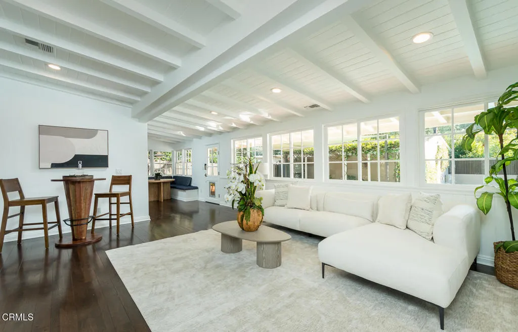 2042 Los Amigos Street, La Canada Flintridge, California 91011 home-pic-44