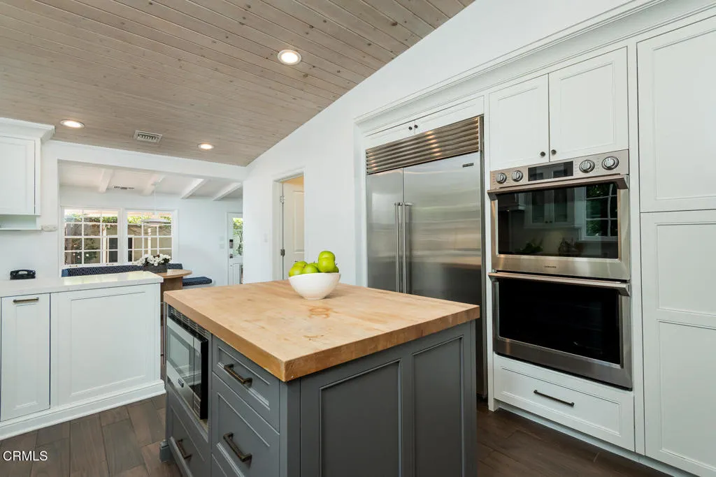2042 Los Amigos Street, La Canada Flintridge, California 91011 home-pic-17