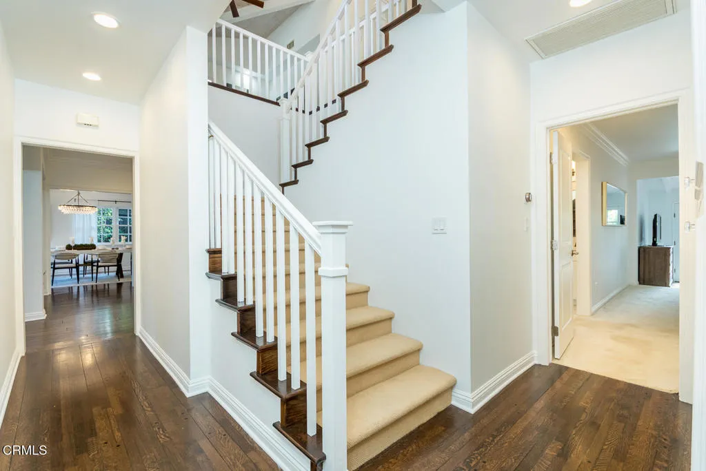 2042 Los Amigos Street, La Canada Flintridge, California 91011 home-pic-45