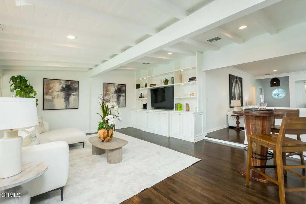 2042 Los Amigos Street, La Canada Flintridge, California 91011 home-pic-29