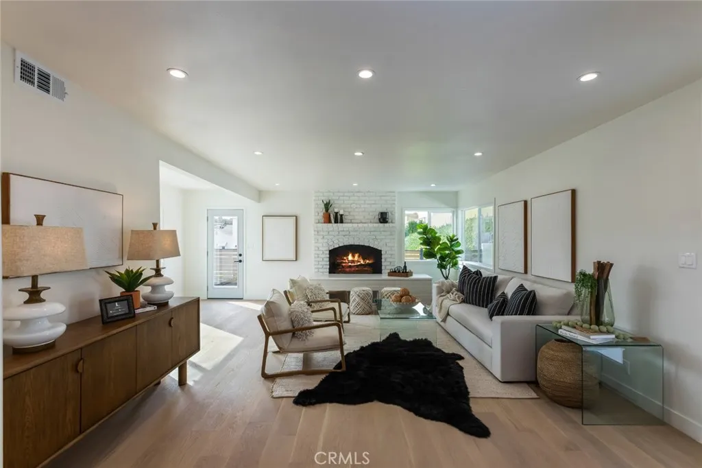 21625 Bernice Avenue, Torrance, California 90503 home-pic-17
