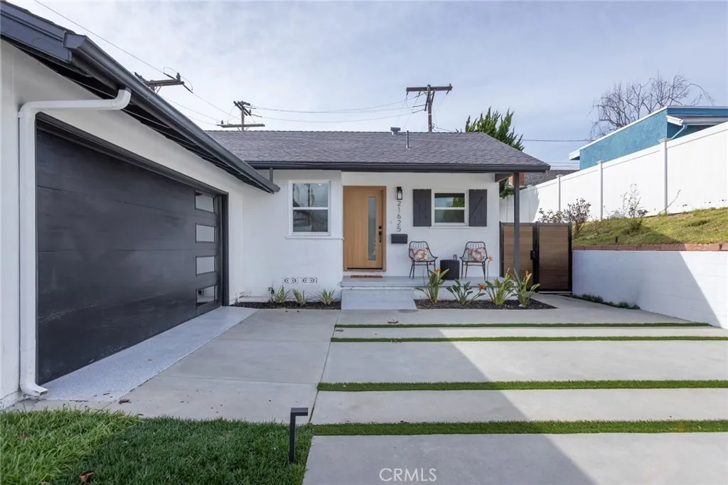 21625 Bernice Avenue, Torrance, California 90503 home-pic-3
