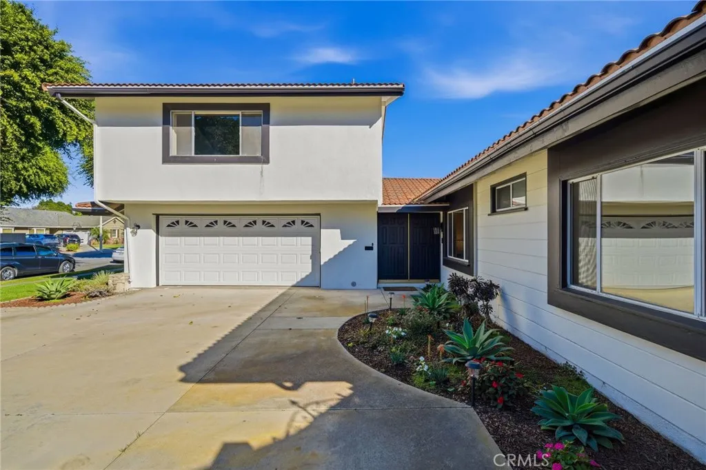 5032 Galway, Huntington Beach, California 92649 home-pic-3