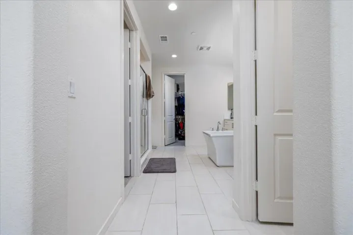 32-hdrephoto.com-81797-via-san-clemente-