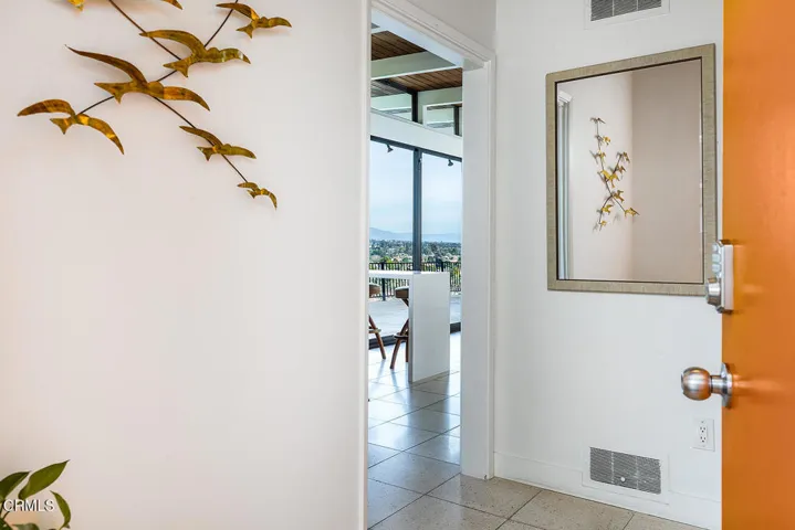 877 Hillcrest Dr 013-mls