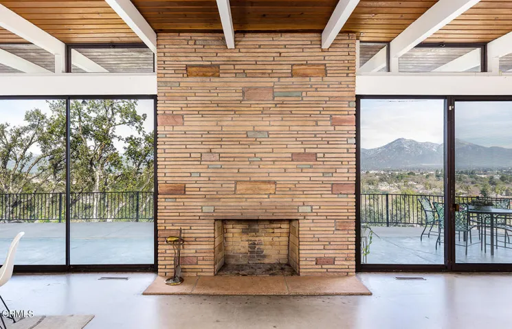 877 Hillcrest Dr 027-mls