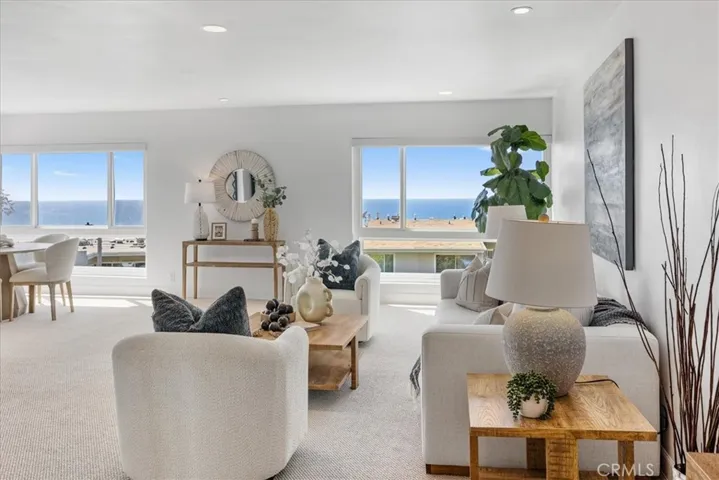 Stunning ocean views, sounds of waves and cool ocean breezes
