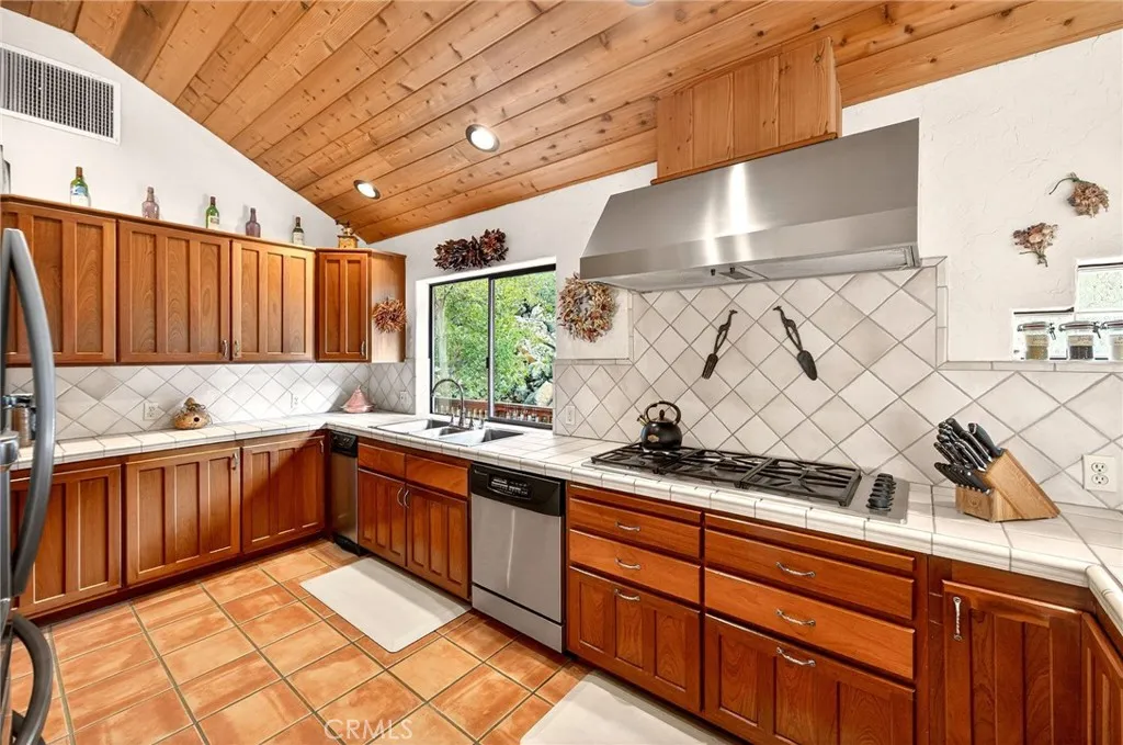 42180 Avery Canyon, Hemet, California 92544 home-pic-45