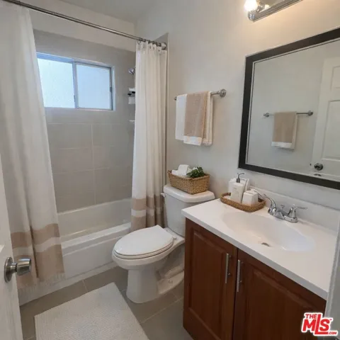 Bathroom 2 Virtually Staged