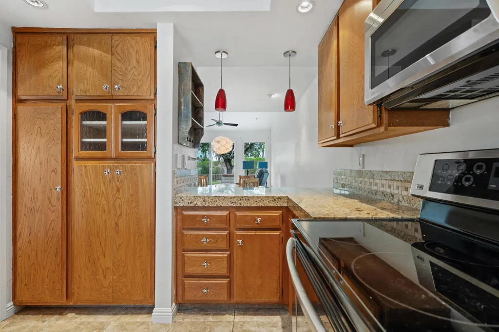 1861 Paseo Pelota, Palm Springs, California 92262 home-pic-18