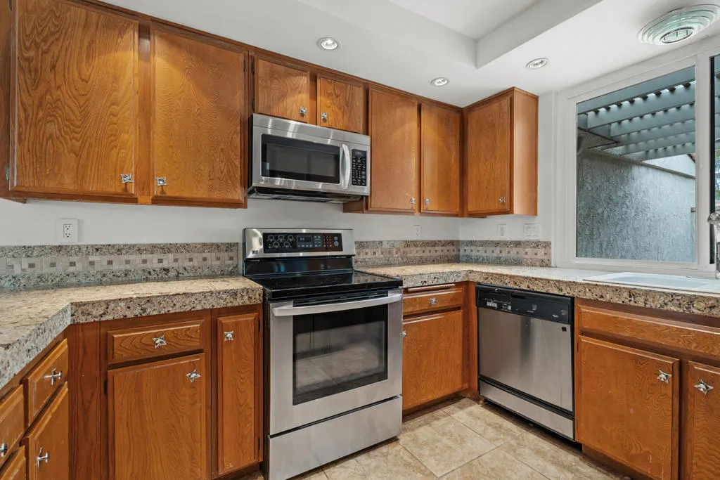 1861 Paseo Pelota, Palm Springs, California 92262 home-pic-16