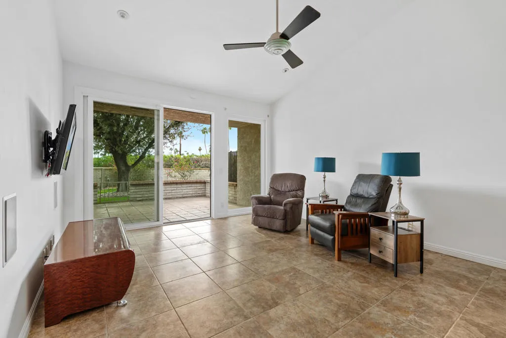 1861 Paseo Pelota, Palm Springs, California 92262 home-pic-9