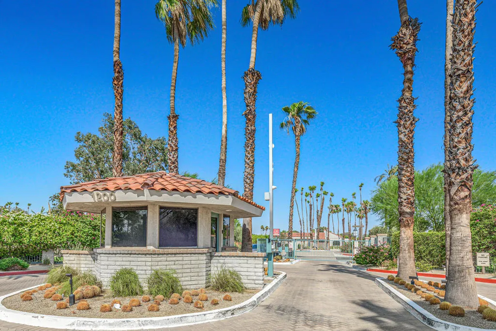 1861 Paseo Pelota, Palm Springs, California 92262 home-pic-34