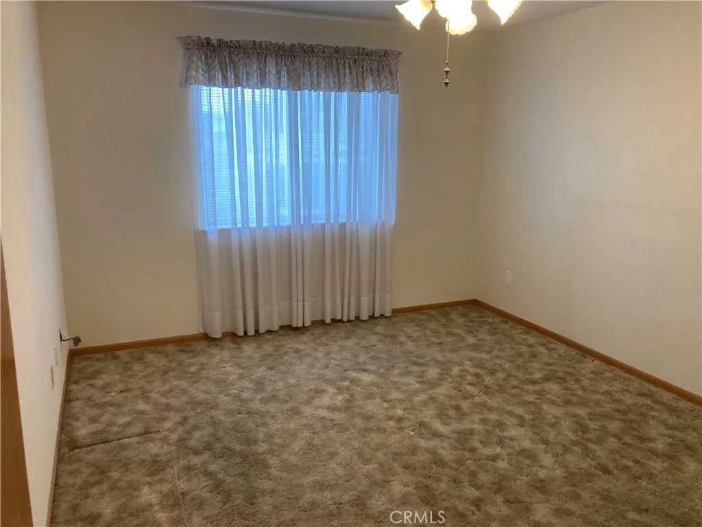 12563 Sarsi Court, Apple Valley, California 92308 home-pic-30