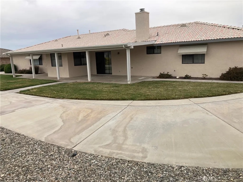 12563 Sarsi Court, Apple Valley, California 92308 home-pic-4