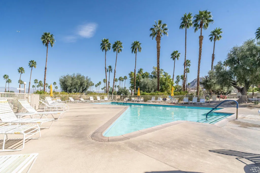 73721 Desert Vista Court, Palm Desert, California 92260 home-pic-35
