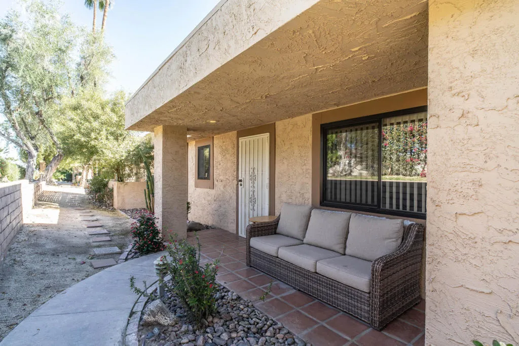 73721 Desert Vista Court, Palm Desert, California 92260 home-pic-3
