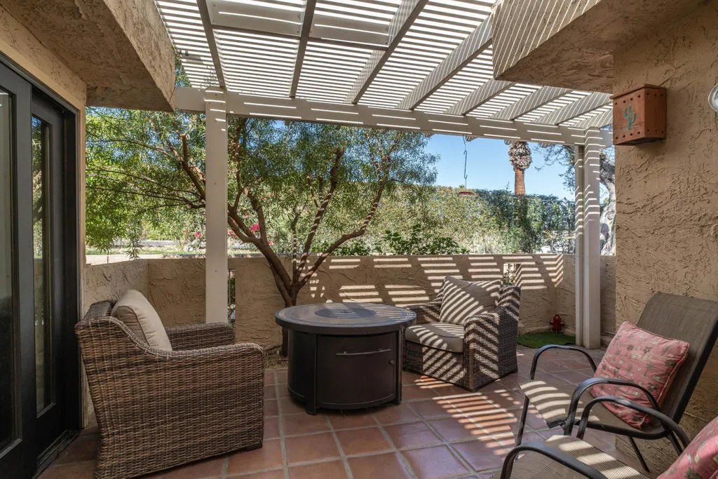 73721 Desert Vista Court, Palm Desert, California 92260 home-pic-30