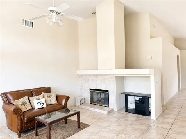 40465 Via Camposeco, Murrieta, California 92562