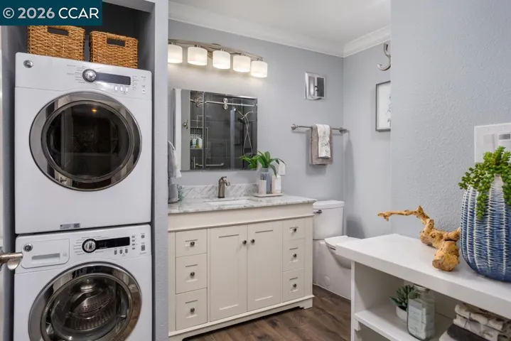 Stackable Washer and Dryer