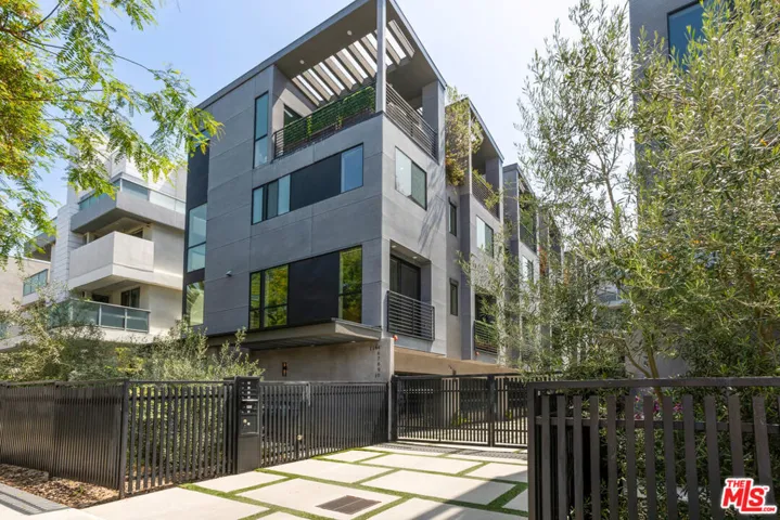 1144 N Detroit Street 7, West Hollywood, California 90046