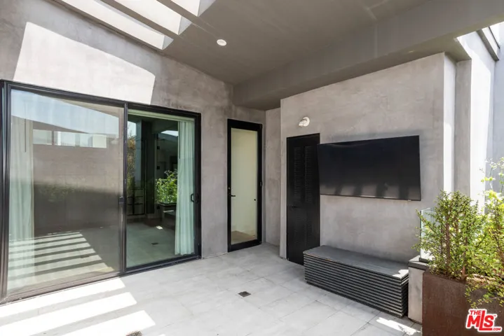 1144 N Detroit Street 7, West Hollywood, California 90046