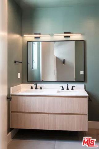 1144 N Detroit Street 7, West Hollywood, California 90046